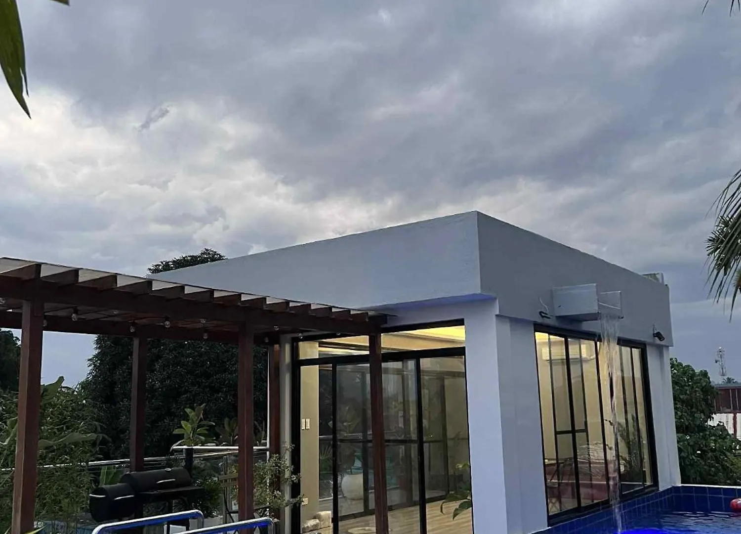 Bed & Breakfast Bleusky Bnb Davao City
